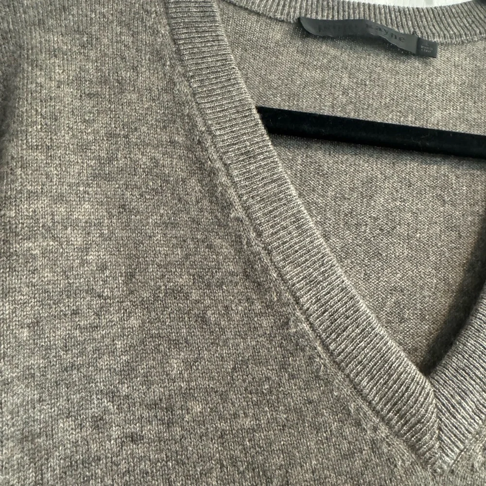 Jenni Kayne Flynn Cashmere Sweater - Picture 3 of 4